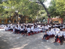 TRƯỜNG CAO ĐẲNG Y TẾ ĐẶNG THÙY TRÂM TƯ VẤN SỨC KHỎE HỌC ĐƯỜNG TẠI CÁC TRƯỜNG TRUNG HỌC PHỔ THÔNG TRÊN ĐỊA BÀN TỈNH QUẢNG NGÃI