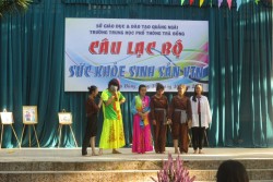 ĐỒNG HÀNH VỚI CÁC TRƯỜNG THPT TỈNH QUẢNG NGÃI TRONG VIỆC TƯ VẤN SỨC KHỎE SINH SẢN VỊ THÀNH NIÊN NĂM HỌC 2018 - 2019
